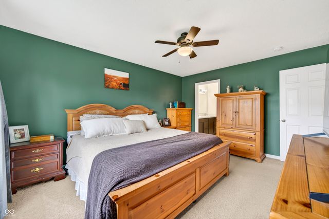 1137 N Aberdeen Drive, Franklin, IN 46131