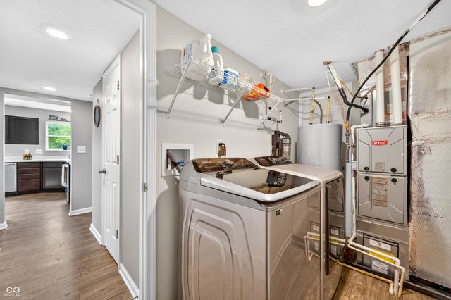 1137 N Aberdeen Drive, Franklin, IN 46131