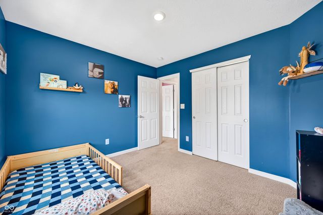 1137 N Aberdeen Drive, Franklin, IN 46131