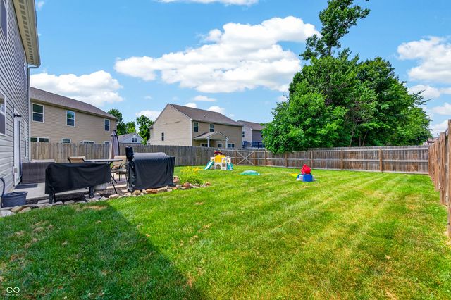 1137 N Aberdeen Drive, Franklin, IN 46131