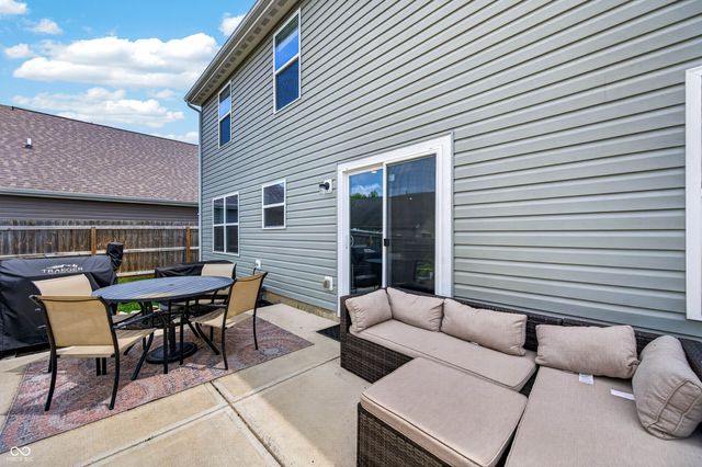 1137 N Aberdeen Drive, Franklin, IN 46131