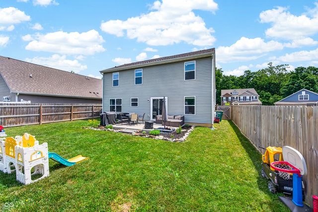 1137 N Aberdeen Drive, Franklin, IN 46131