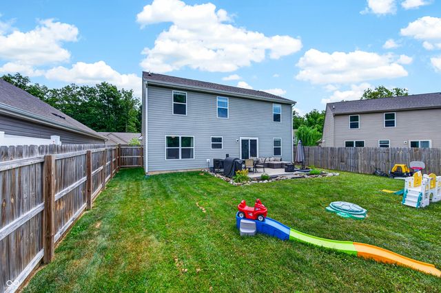 1137 N Aberdeen Drive, Franklin, IN 46131