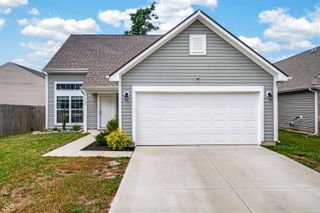 1137 N Aberdeen Drive, Franklin, IN 46131