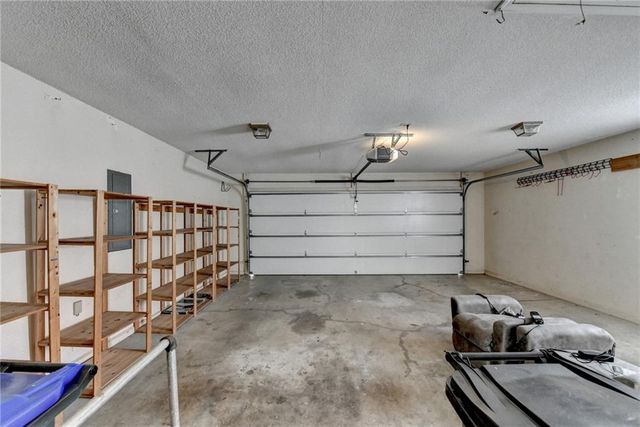 2590 Camden Glen Court, Roswell, GA 30076