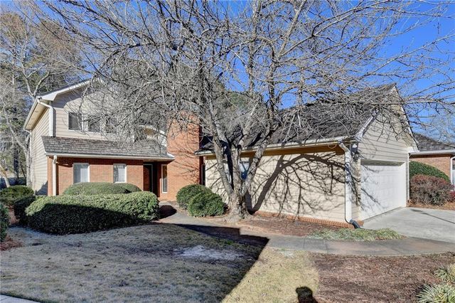 2590 Camden Glen Court, Roswell, GA 30076