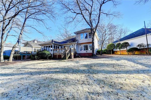 2590 Camden Glen Court, Roswell, GA 30076