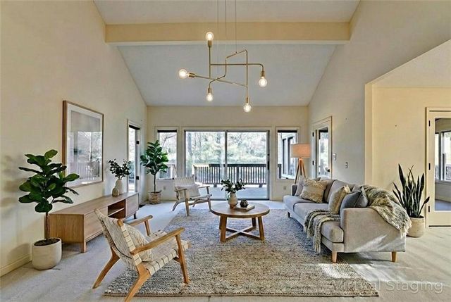 2590 Camden Glen Court, Roswell, GA 30076