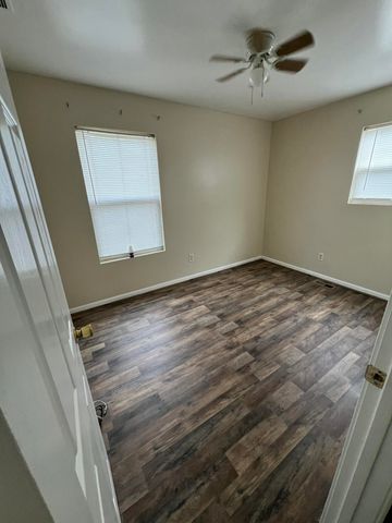 550 S Wayne Street, Gary, IN 46403