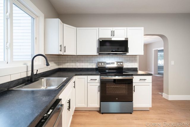 5306 W Carson City Road, Fairplain Twp, MI 48838