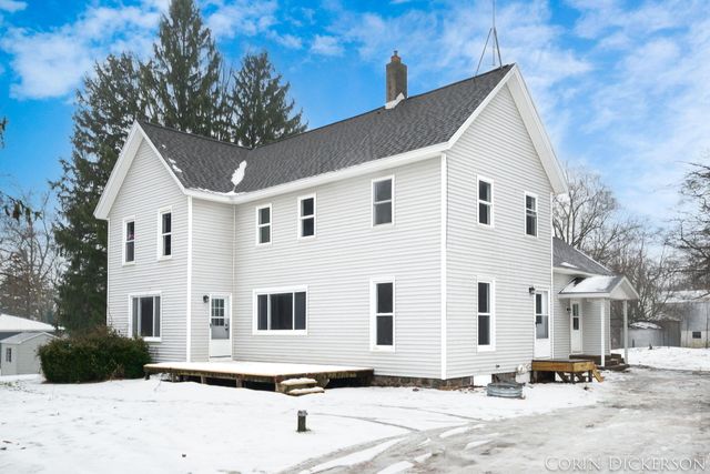 5306 W Carson City Road, Fairplain Twp, MI 48838