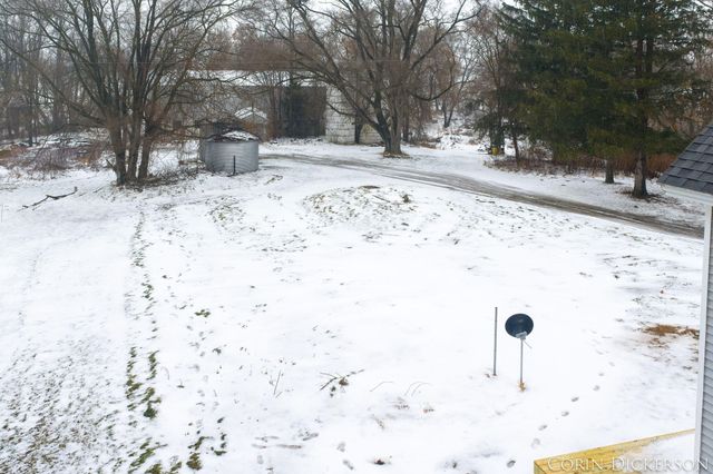 5306 W Carson City Road, Fairplain Twp, MI 48838