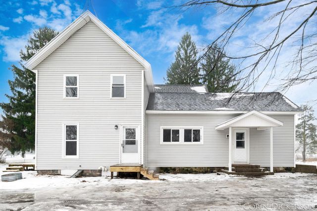 5306 W Carson City Road, Fairplain Twp, MI 48838