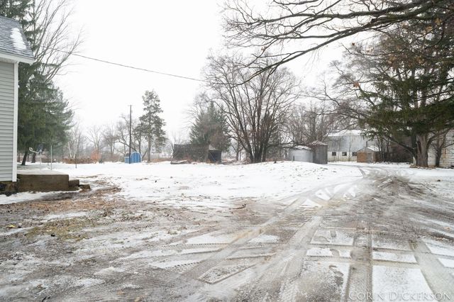 5306 W Carson City Road, Fairplain Twp, MI 48838