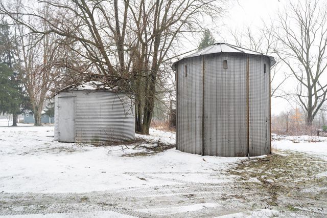 5306 W Carson City Road, Fairplain Twp, MI 48838