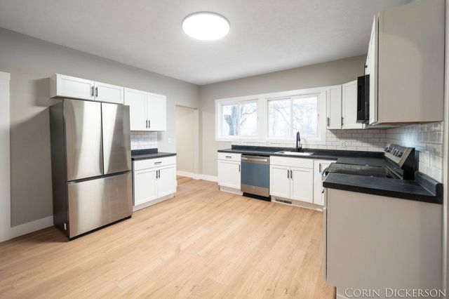 5306 W Carson City Road, Fairplain Twp, MI 48838