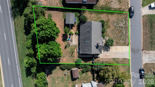 16522 Glenfurness Drive, Huntersville, NC 28078