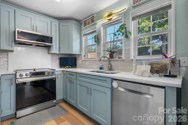 16522 Glenfurness Drive, Huntersville, NC 28078