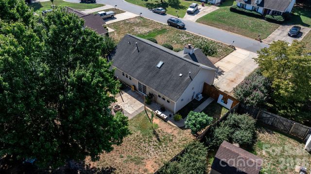16522 Glenfurness Drive, Huntersville, NC 28078