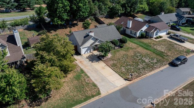 16522 Glenfurness Drive, Huntersville, NC 28078