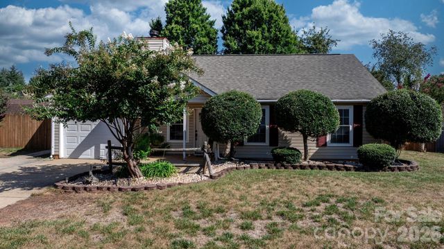 16522 Glenfurness Drive, Huntersville, NC 28078