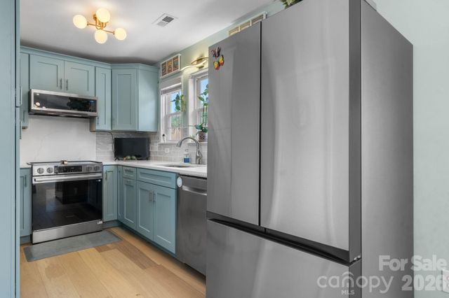 16522 Glenfurness Drive, Huntersville, NC 28078
