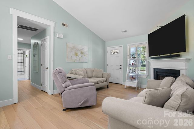 16522 Glenfurness Drive, Huntersville, NC 28078