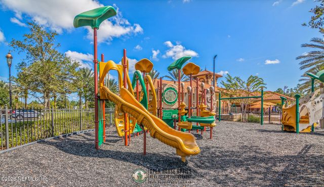 429 SERVIA Drive, St. Johns, FL 32259