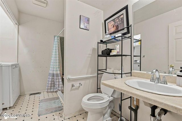 4420 W West Lake Circle, Anchorage, AK 99502