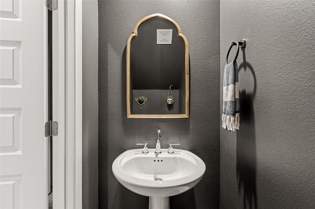 862 Pepperbark LOOP, Buda, TX 78610