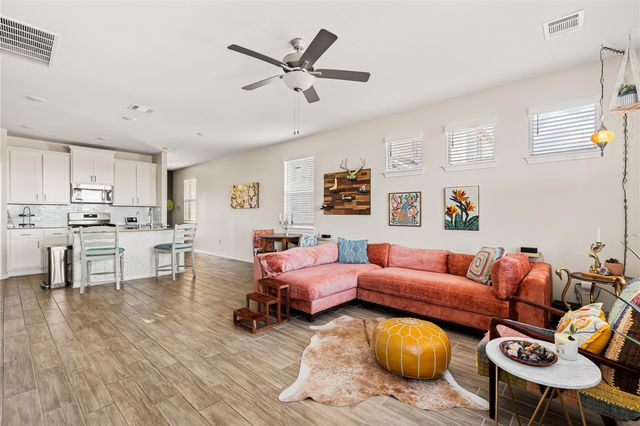 862 Pepperbark LOOP, Buda, TX 78610