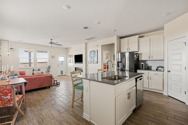 862 Pepperbark LOOP, Buda, TX 78610