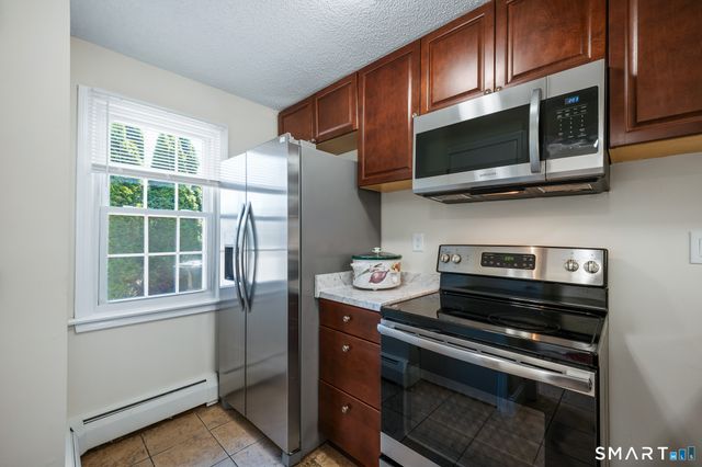 22 Pebble Court, Newington, CT 06111
