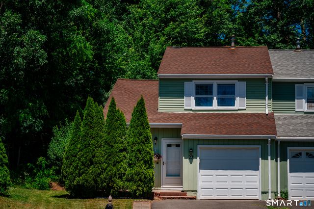 22 Pebble Court, Newington, CT 06111