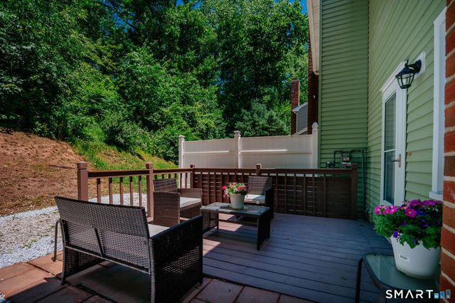 22 Pebble Court, Newington, CT 06111