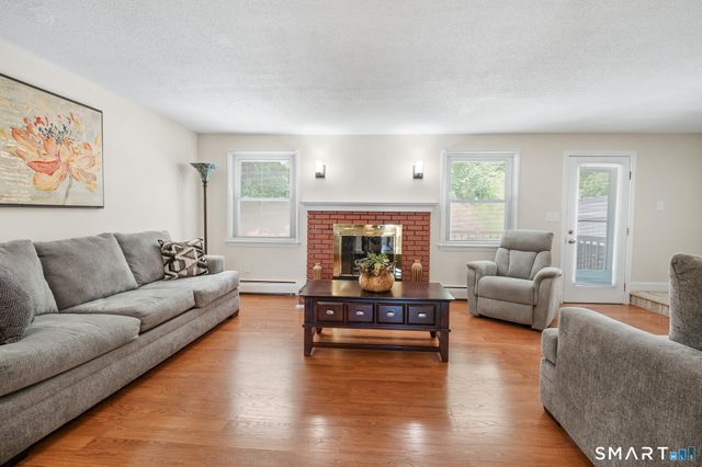 22 Pebble Court, Newington, CT 06111