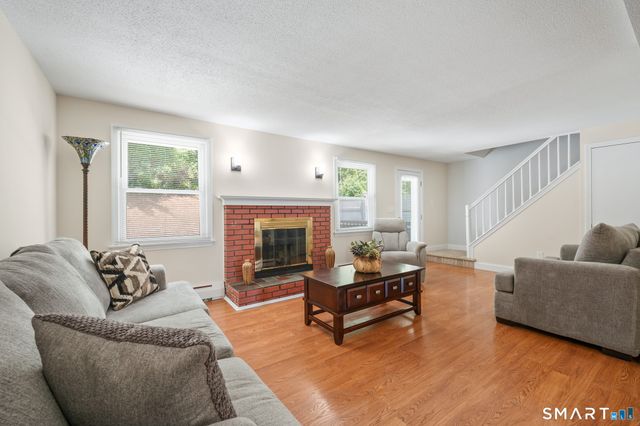 22 Pebble Court, Newington, CT 06111