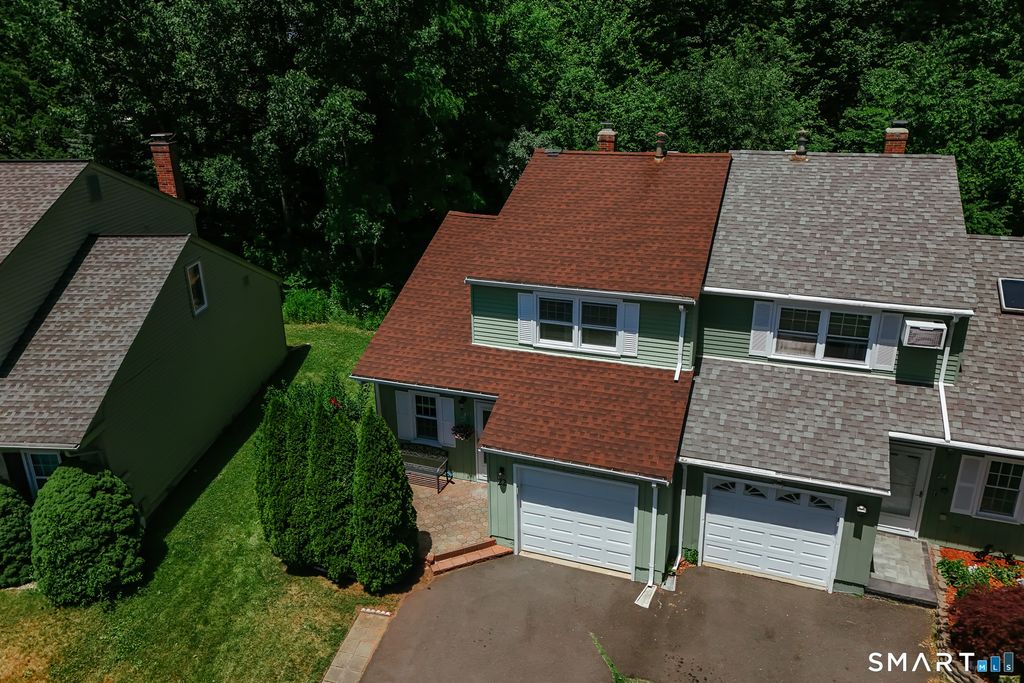 22 Pebble Court, Newington, CT 06111