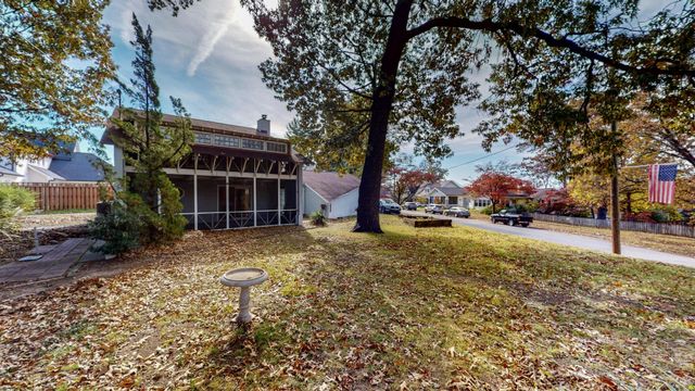 500 Barton Avenue, Chattanooga, TN 37405