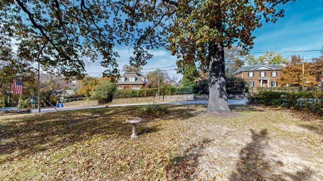 500 Barton Avenue, Chattanooga, TN 37405