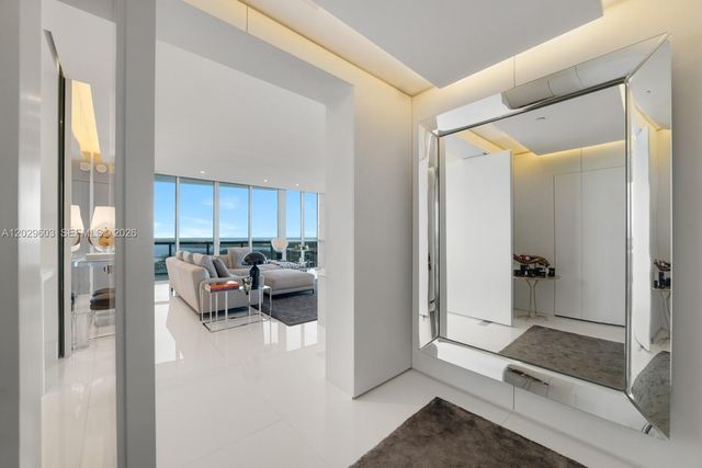 50 S Pointe Dr 2903, Miami Beach, FL 33139