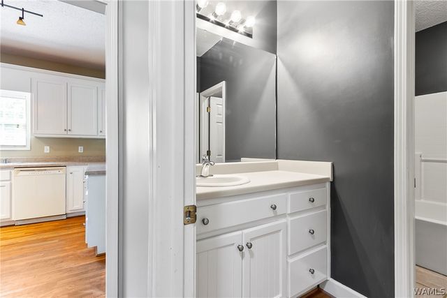 14148 River Point Cir, Tuscaloosa, AL 35405