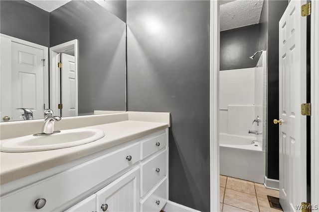 14148 River Point Cir, Tuscaloosa, AL 35405