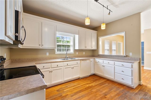14148 River Point Cir, Tuscaloosa, AL 35405