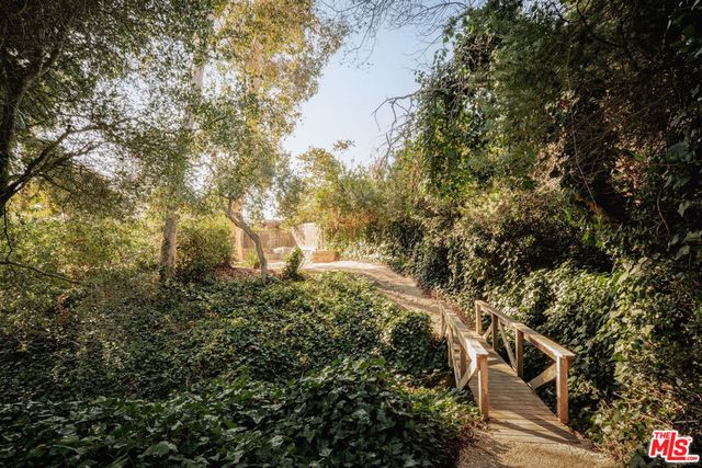 1383 School House Road, Santa Barbara, CA 93108