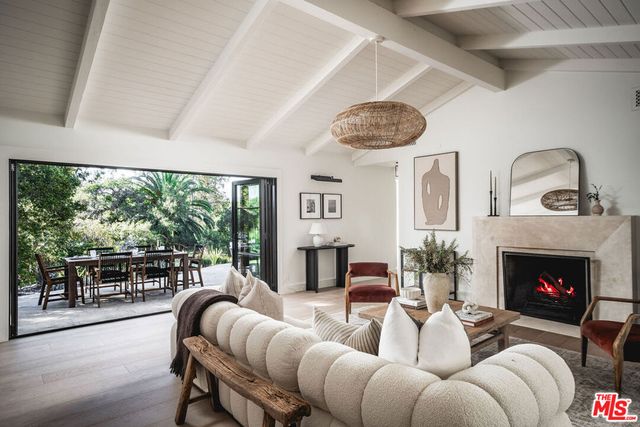 1383 School House Road, Santa Barbara, CA 93108