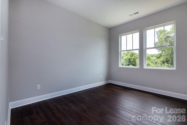 2915 Ross Avenue, Charlotte, NC 28208