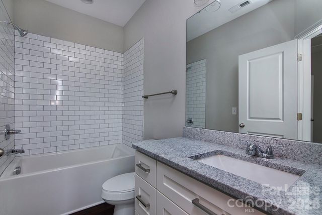 2915 Ross Avenue, Charlotte, NC 28208