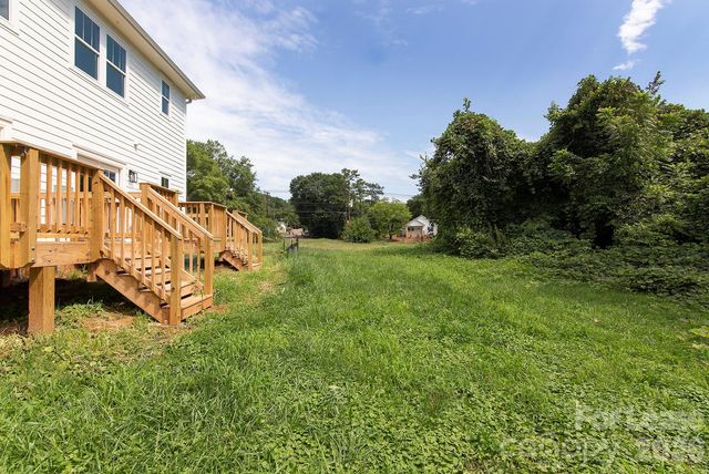 2915 Ross Avenue, Charlotte, NC 28208