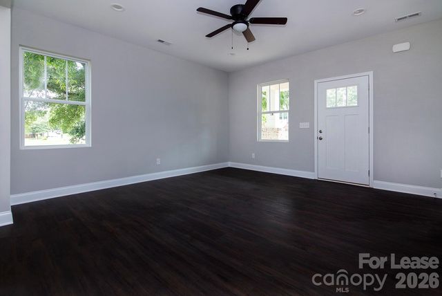 2915 Ross Avenue, Charlotte, NC 28208